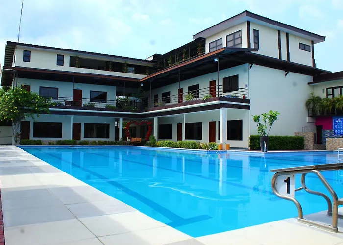 Maclare Resort